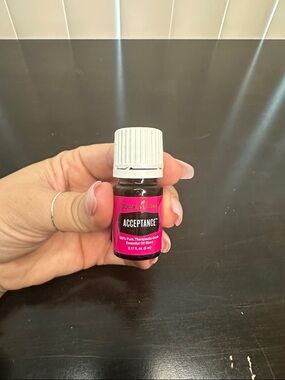 Young Living Acceptance Essential Oil Blend - Pink Label, White Cap